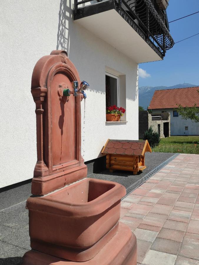 Relax Home Rajna Korenica Exterior foto